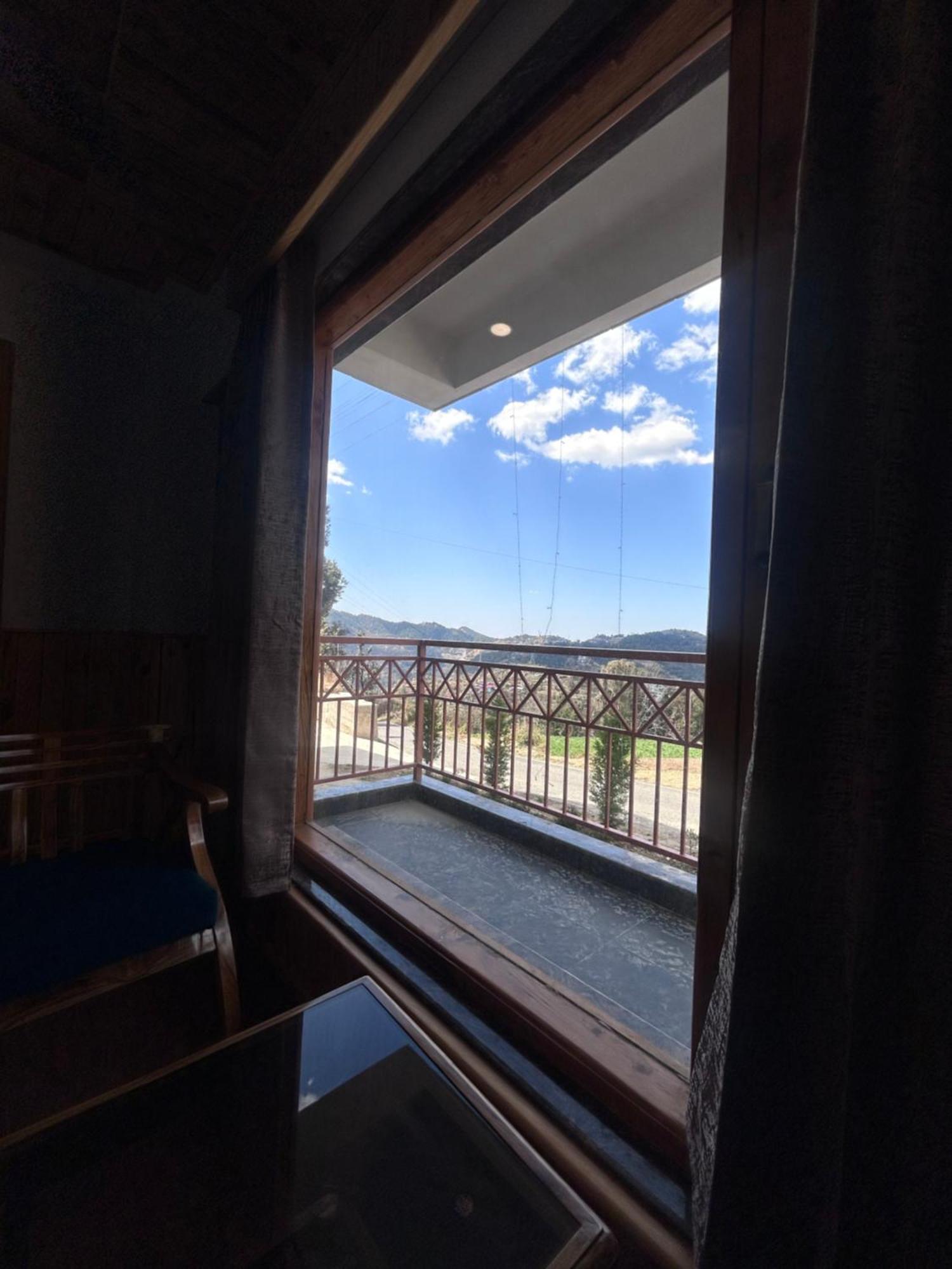 Shalom Hillcrest Inn Simlá Kültér fotó